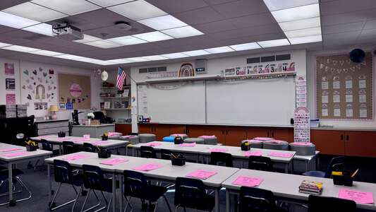 Eastshore Elementary School Classroom Standard in Irvine