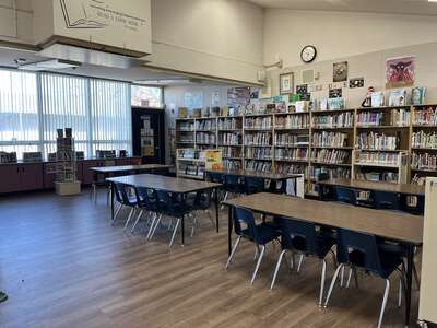 Leroy Nichols Elementary School Library in Lodi 3
