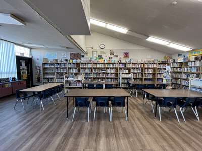 Leroy Nichols Elementary School Library in Lodi 2