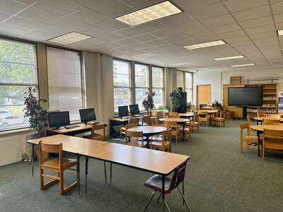 Clara Oliver Elementary School Library in Dallas