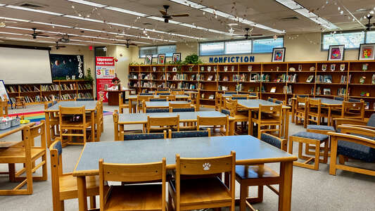 Edgewater Public School Library in Edgewater
