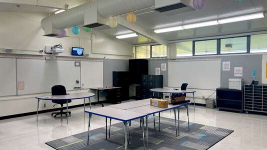Park View Elementary School Classroom Standard in Simi Valley