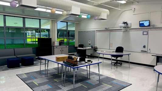 Park View Elementary School Classroom Standard in Simi Valley