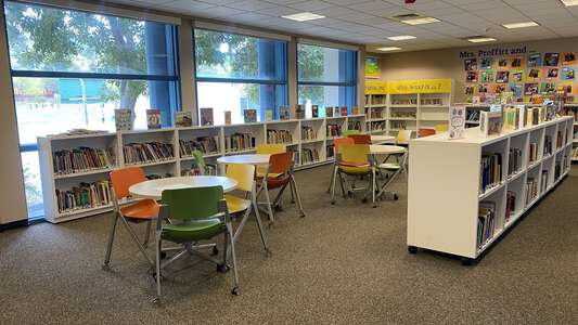 Montclaire Elementary School Library in Los Altos