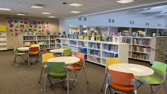 Montclaire Elementary School Library in Los Altos