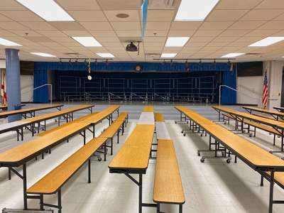 Bay Meadows Elementary School Cafeteria in Orlando