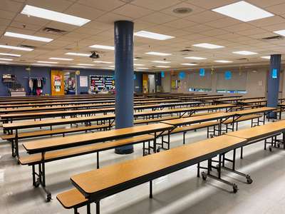 Bay Meadows Elementary School Cafeteria in Orlando