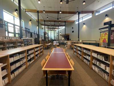 Rosemont Ridge Middle School Library in West Linn