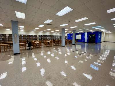 Hialeah Middle School Library in Hialeah