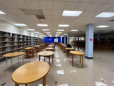 Hialeah Middle School Library in Hialeah