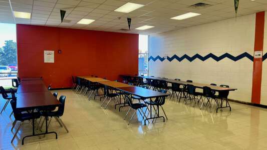 Leonard Middle School Cafeteria in Fort Worth 2