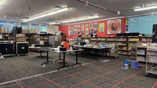 Cambridge Elementary School Library in Orange 3