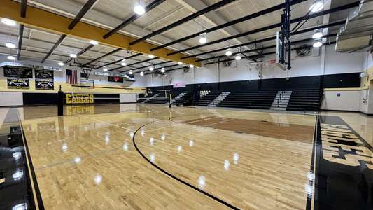 Eisenhower High School Gym in Houston