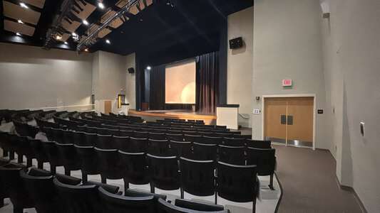 Elbert Edwin Waddell High School Auditorium in Charlotte 5