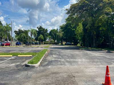 Howard D. McMillan Middle School Parking Lot - Main in Miami