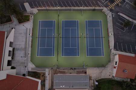 Huntington Middle School Tennis Courts in San Marino 2