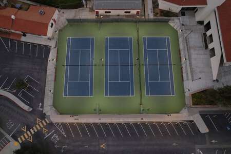 Huntington Middle School Tennis Courts in San Marino 3