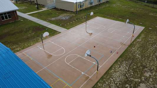 Loughman Oaks Elementary School Outdoor Basketball Courts in Davenport 2