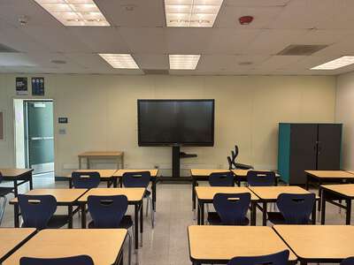 Yosemite Middle School Classroom Standard in Fresno 3