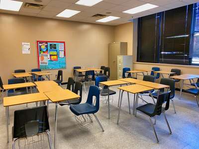 Lakeview Middle School Classroom Standard in Winter Garden