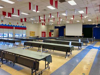 Metrowest Elementary School Cafeteria in Orlando