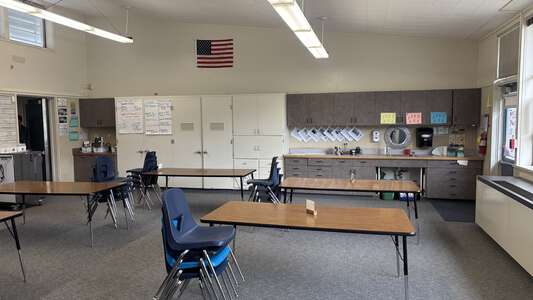 Orinda Intermediate School Room 81 - Classroom in Orinda