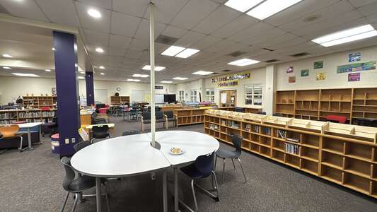 University Park Creative Arts Schools Media Center in Charlotte 5