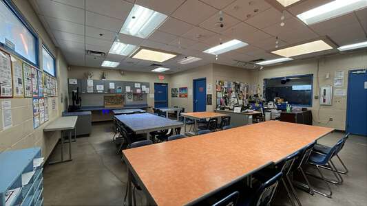 Louis & Elizabeth Sands Branch Art Room in Glendale 3