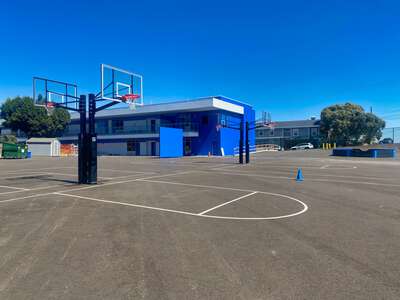 Pennekamp Elementary School Outdoor Basketball Courts in Manhattan Beach