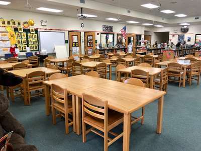 Highlands Grove Elementary School Library in Lakeland