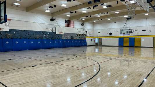 Oak Grove High School Gym - Small (Building V, Room V1) in San Jose 3
