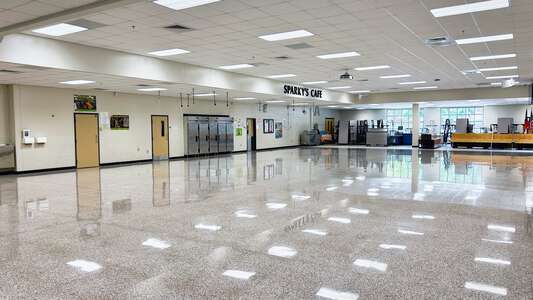 Chesney Elementary School Cafeteria in Duluth