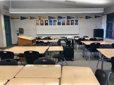 Harriet G. Eddy Middle School Classroom Standard in Elk Grove 3