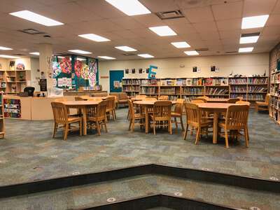 Onate Elementary School Library in Albuquerque