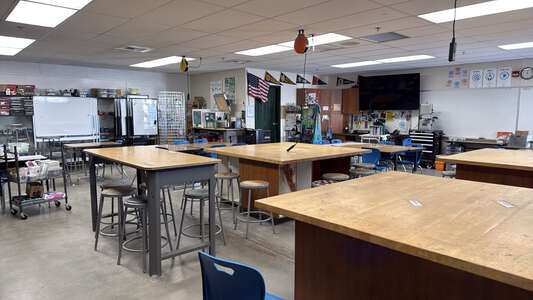 Vista Innovation and Design Academy School Classroom Standard in Vista 4