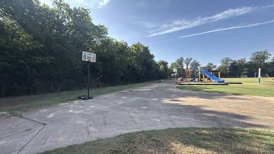 Tinker Elementary School Outdoor Basketball Courts in Oklahoma City 2