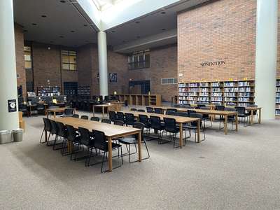 Gilbert High School Library in Gilbert
