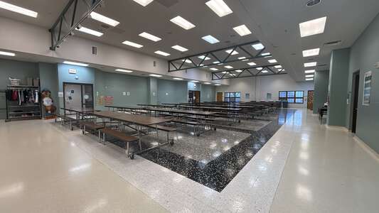 Heritage Trails Elementary School Cafeteria in Moore 2