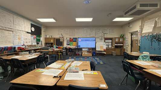 Greenbriar Elementary School Classroom Standard in Fort Worth 2