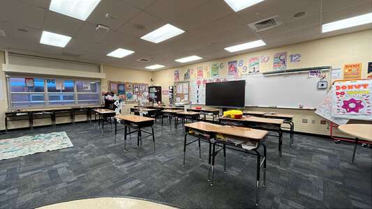 Mueller Aerospace and Engineering Discovery Magnet Elementary School Classroom Standard in Wichita 3