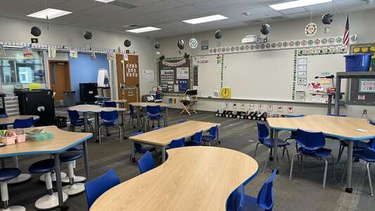 Loma Ridge Elementary School Classroom Standard in Irvine 4
