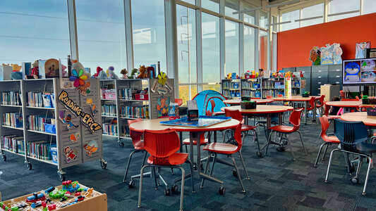 Van Zandt-Guinn Elementary School Library in Fort Worth