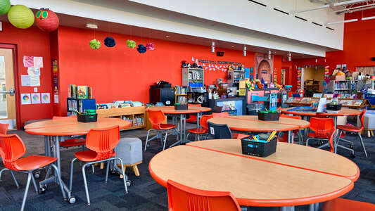 Van Zandt-Guinn Elementary School Library in Fort Worth