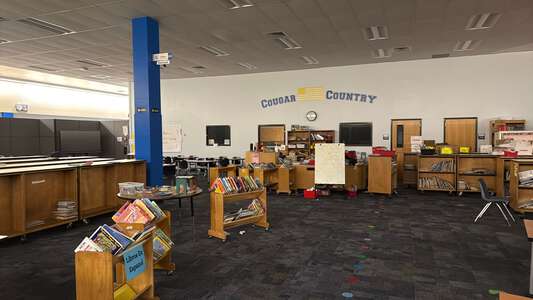Colvin Elementary School Library in Wichita 2