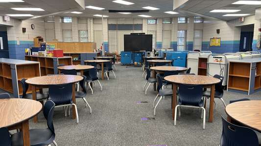 San Pablo Elementary School Library (3 hr min) in Jacksonville Beach