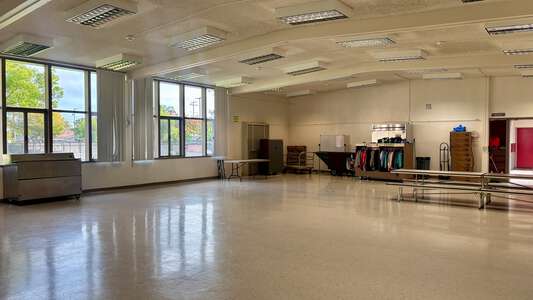 Carlton Elementary School Cafeteria in San Jose