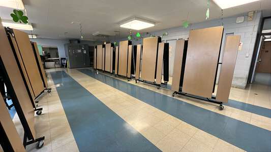 Healy - Robert Healy Elementary School Cafeteria - Small in Chicago 3
