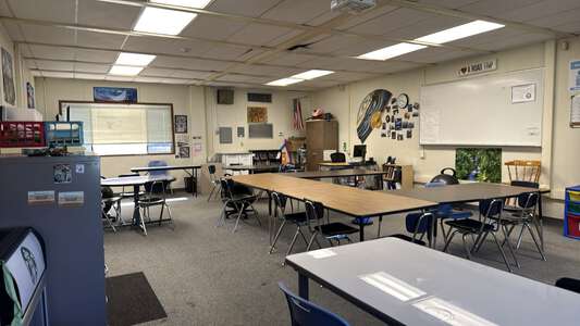 Alta Vista High School Classroom Standard in Vista 2