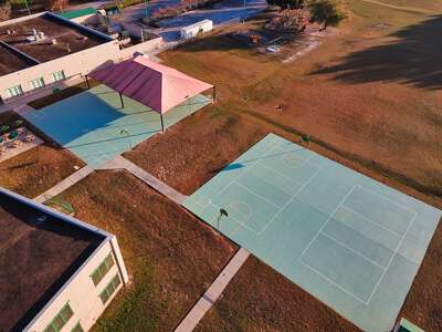 Pizzo K-8 (3381) Outdoor Basketball Courts in Tampa