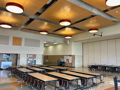 Chávez Elementary School Cafeteria in Salem